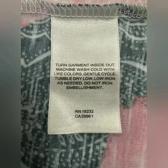 Alfred Dunner NWT Floral Quarter Sleeve Top Pink/Black/Green/White Size PM - Picture 10 of 10